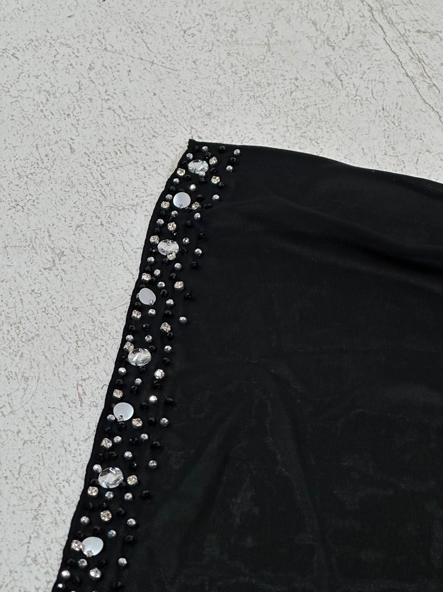 M05 Abaya