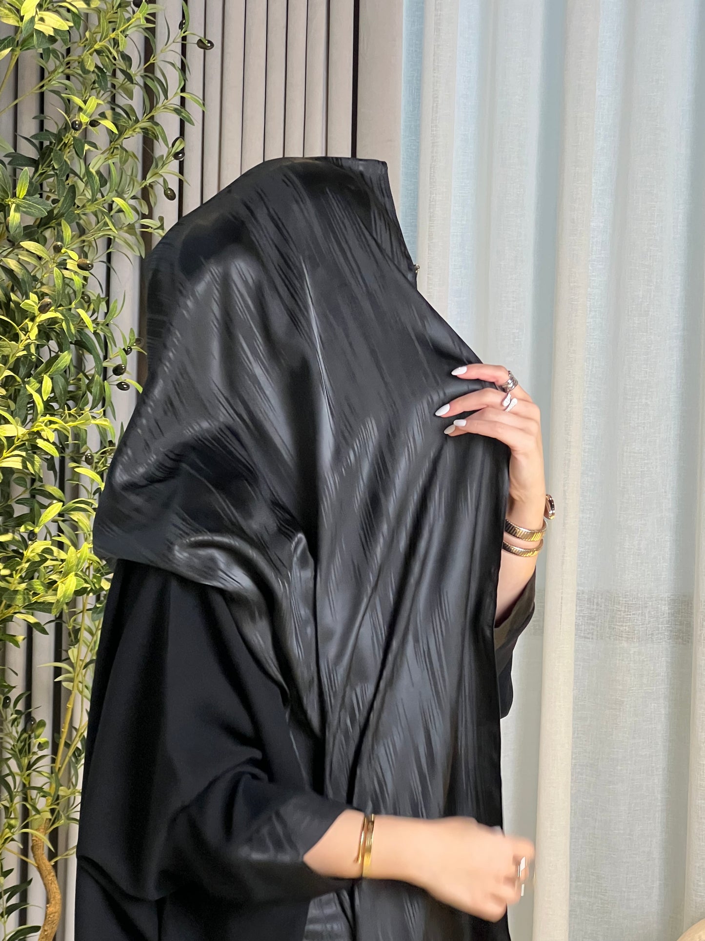 H1 Silk sheila