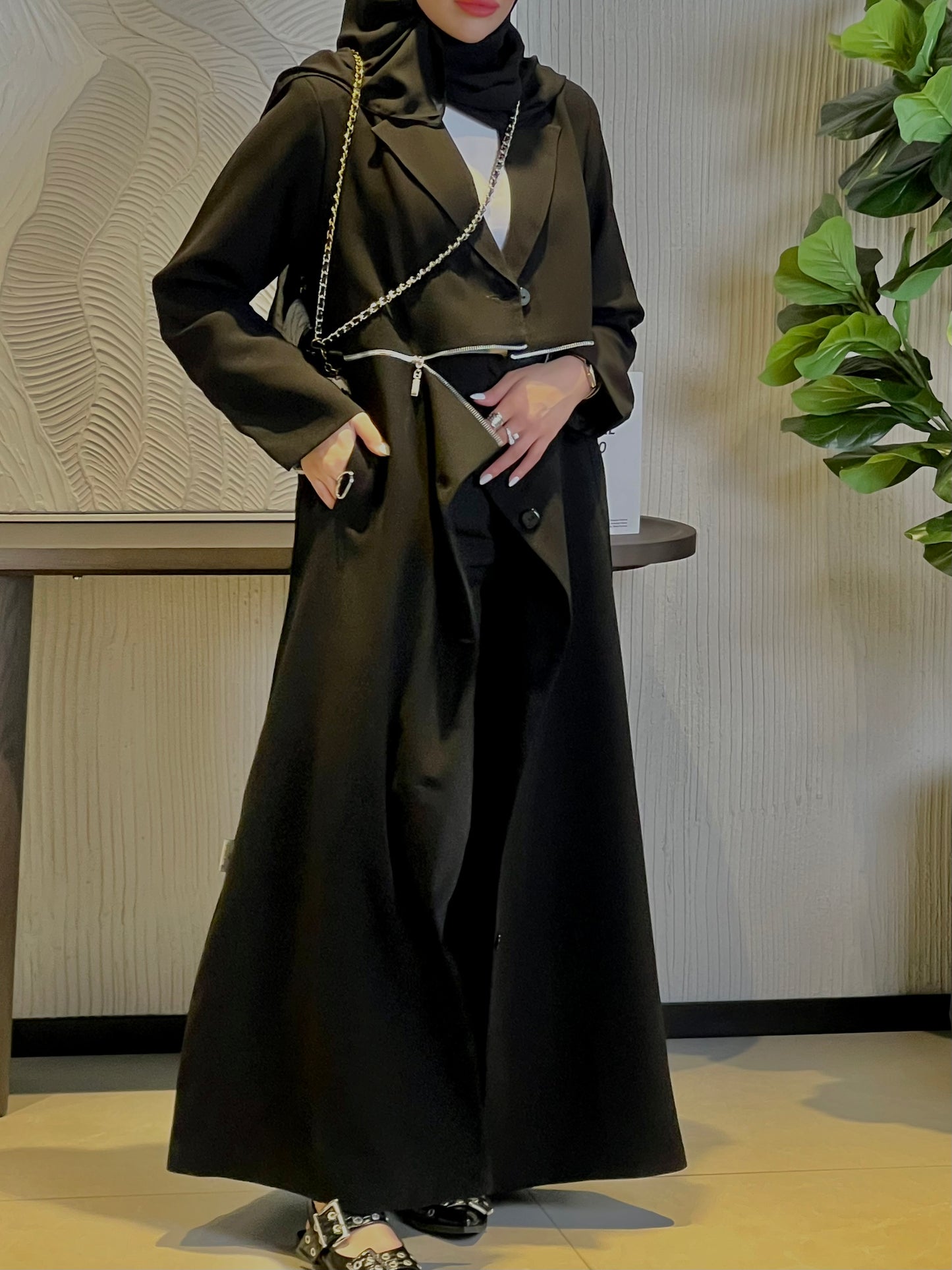 Code B17 Zipper Blazer Abaya