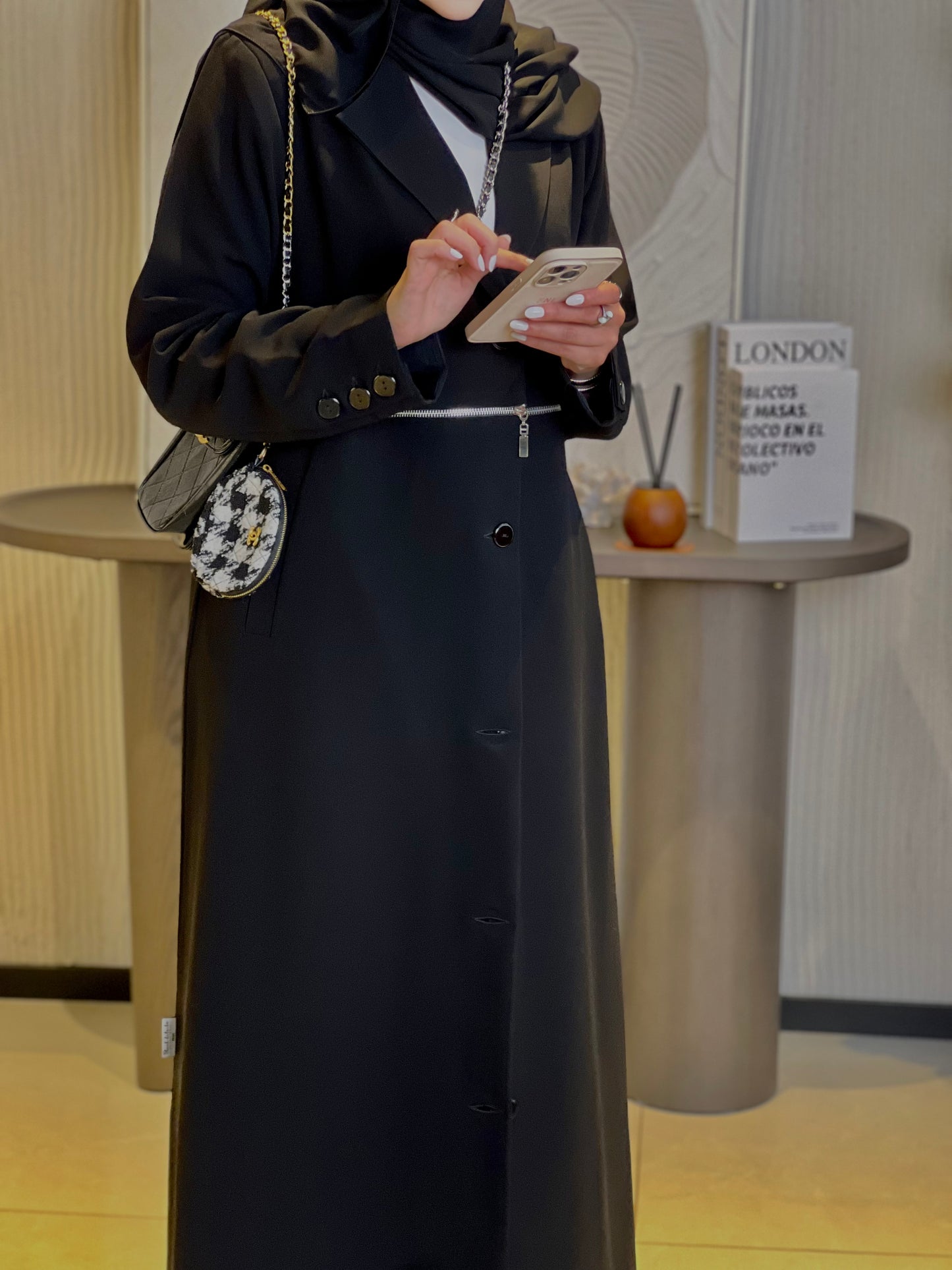 Code B17 Zipper Blazer Abaya