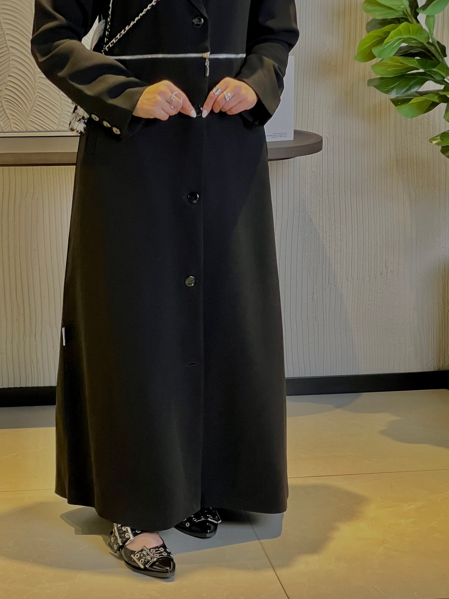 Code B17 Zipper Blazer Abaya