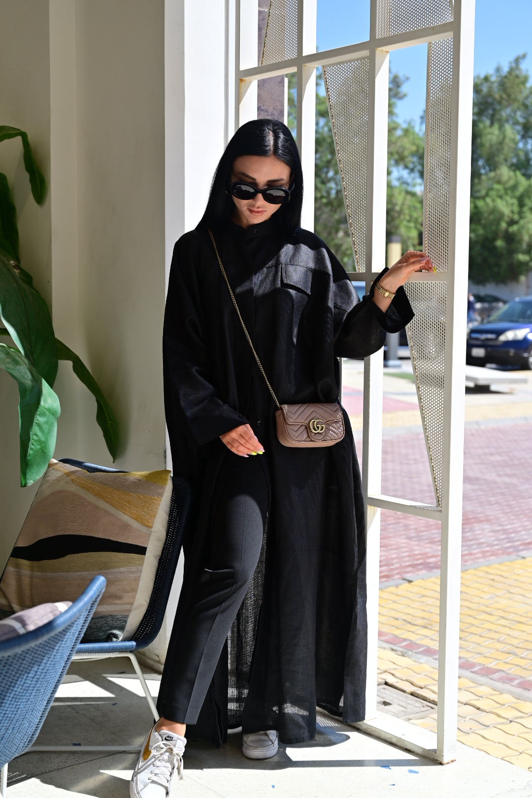 B06 Linen abaya