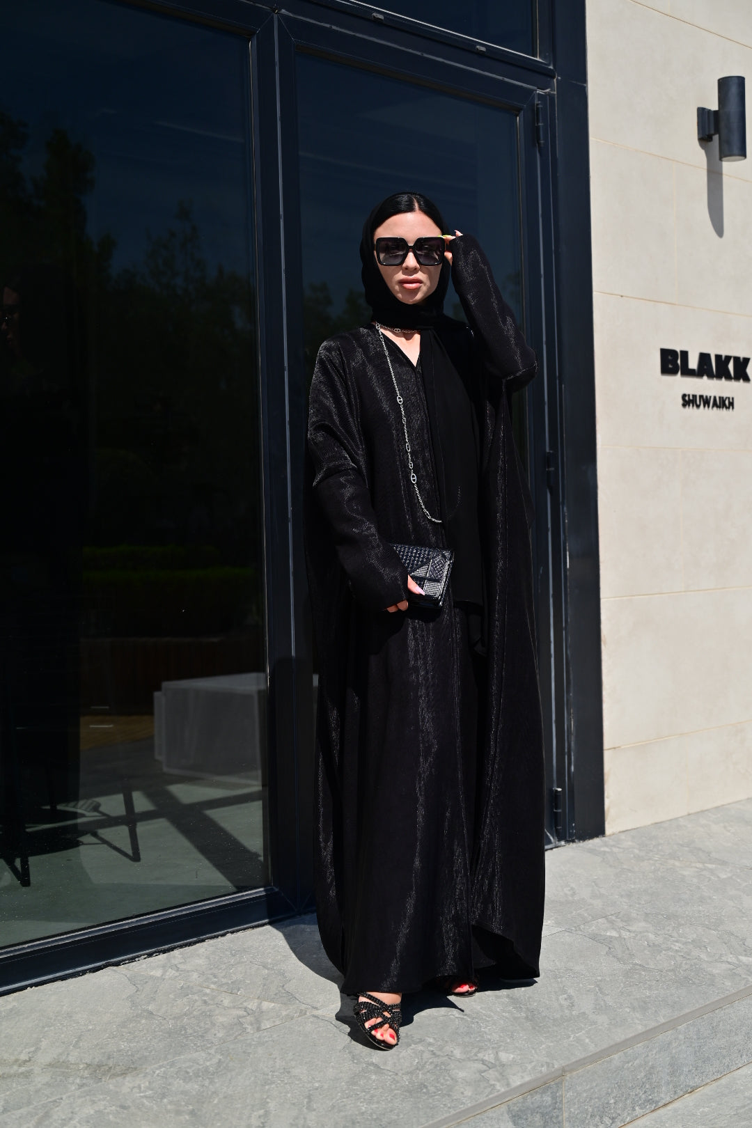 C09 Black shiny