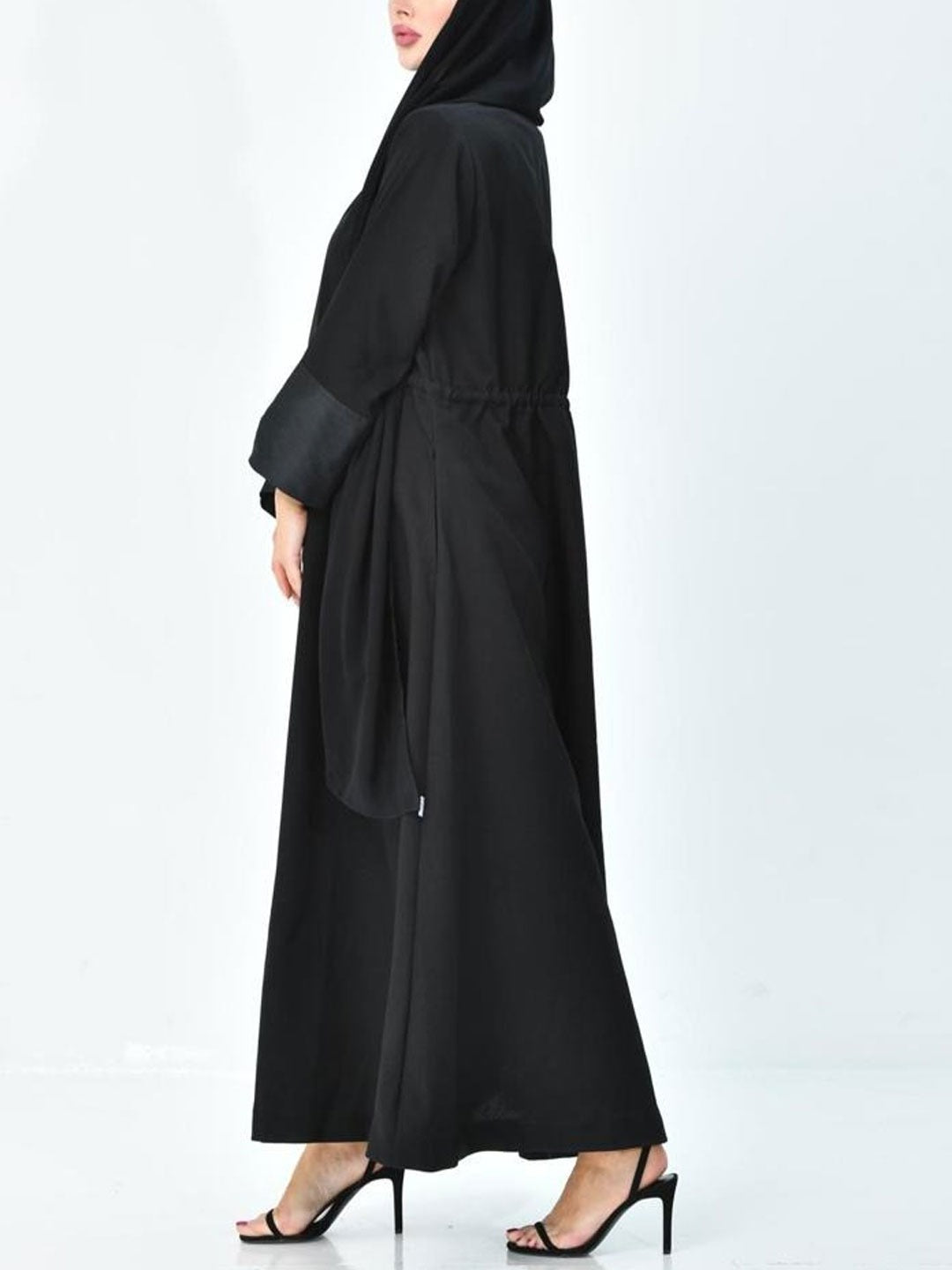 B03 Sport Abaya