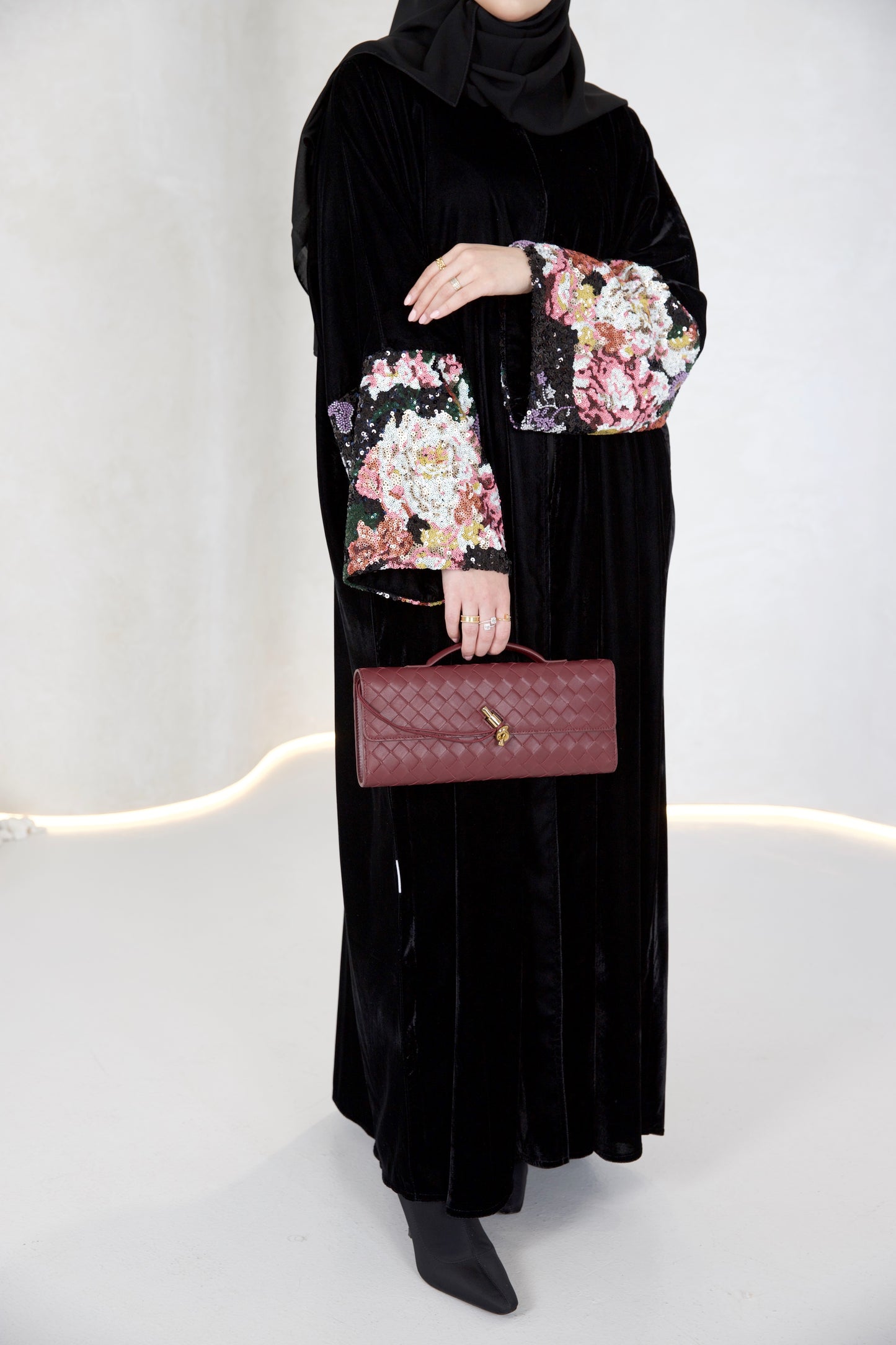 M01 Flowery مخمل او كريب optional