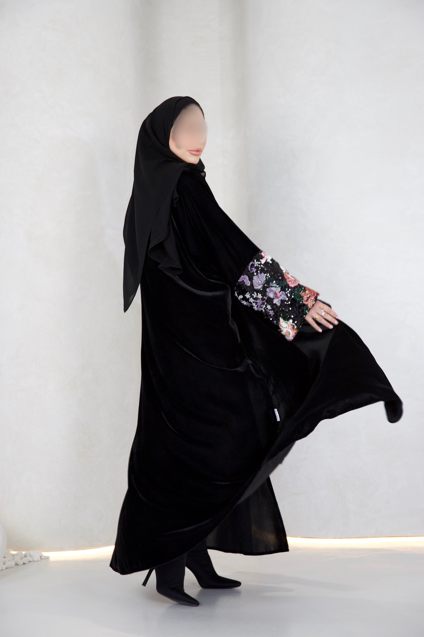 M01 Flowery مخمل او كريب optional